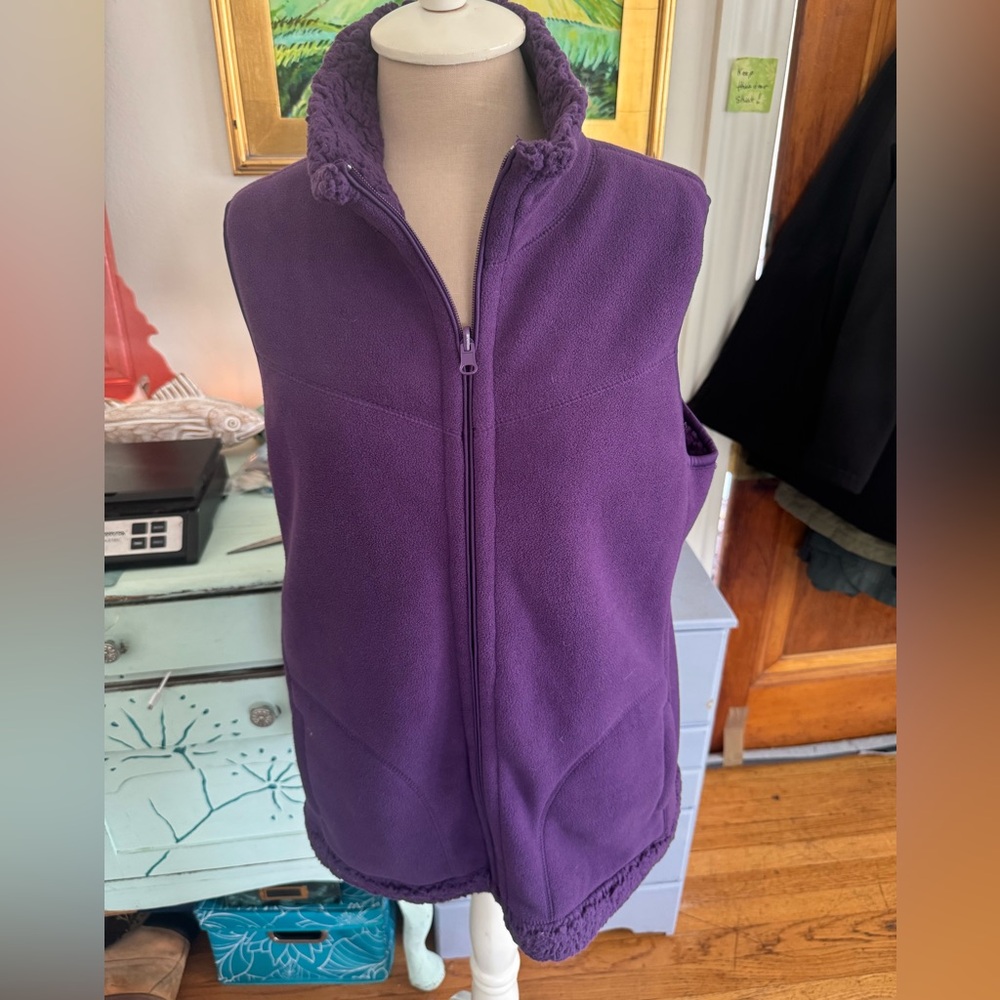 Weatherproof Women's Purple Fleece Vest L Winter Cozy VGUC Outerwear